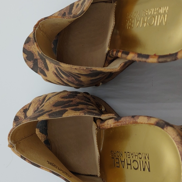 Michael Kors wedge leopard print leather sandals, size 6.5, rarely worn - Picture 8 of 12